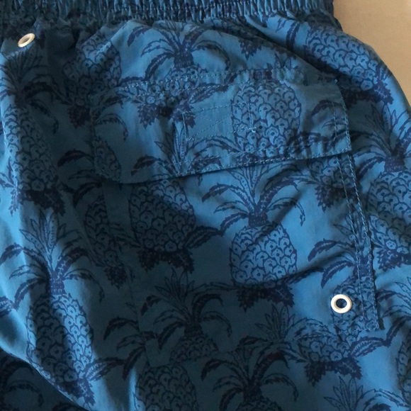 XL Rodd & Gunn swim trunks - Picture 4 of 5